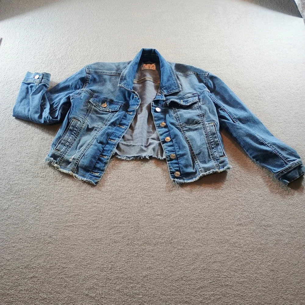 Justice Girls Denim Jacket Blue 12 Cropped Raw Hem Distressed Jean Jacket Trendy
